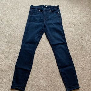 Good American Good Legs jeans